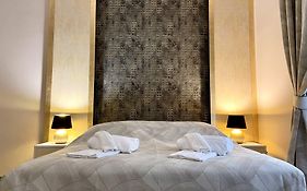 Hotelier 51